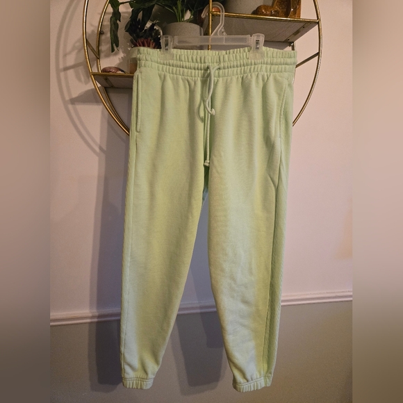TNA CozyFleece Boyfriend Sweatpants - Picture 1 of 5